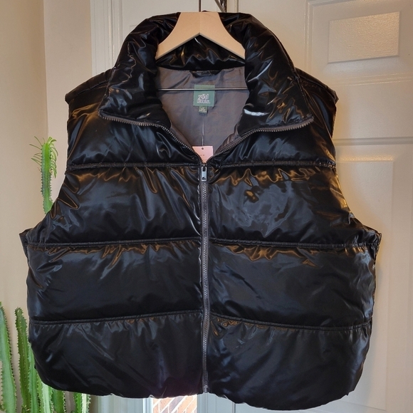wild fable Jackets & Blazers - NWT Wild Fable Black Puffer Vest, Size 2X